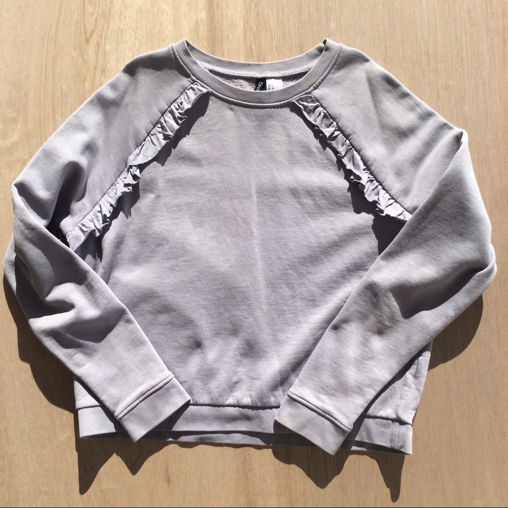 H&M Divided Purple Ruffled Sweatshirt, Large - Picture 2 of 6